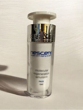 Nescens unboxed Molecular Regeneration Emulsion - NWOT